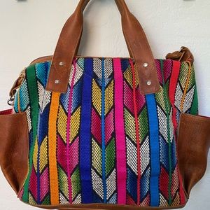 Nena & Co CDB with rainbow arrows